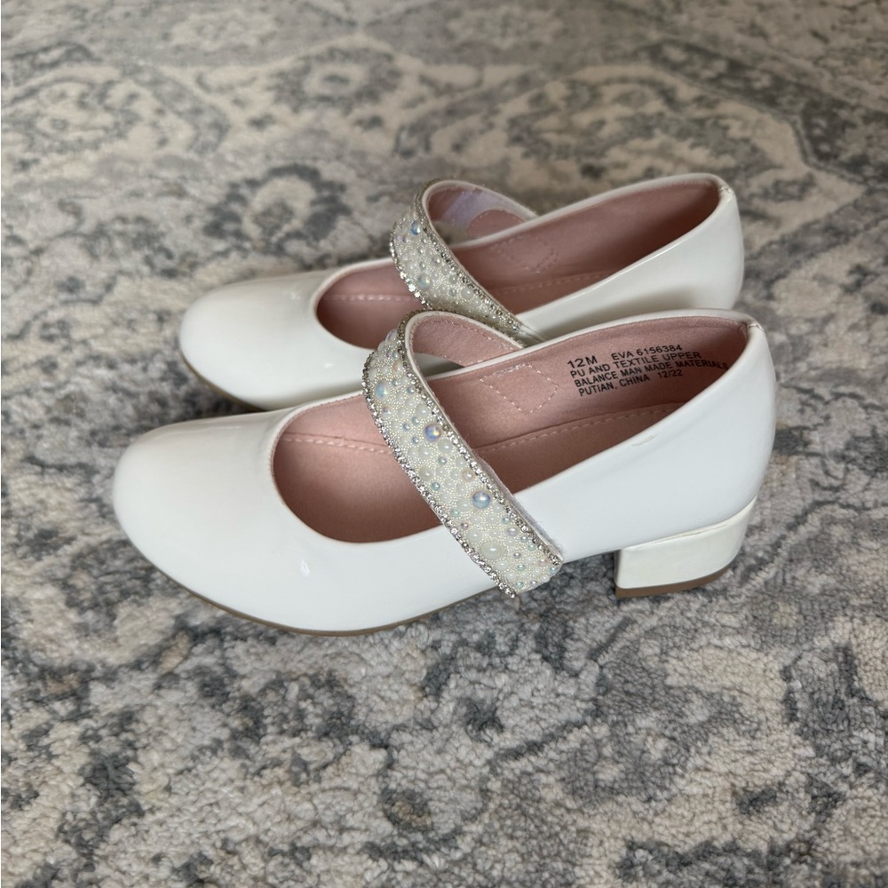 Girls White Dress Shoes